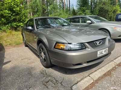 Ford Mustang 2001, kuva 1/11