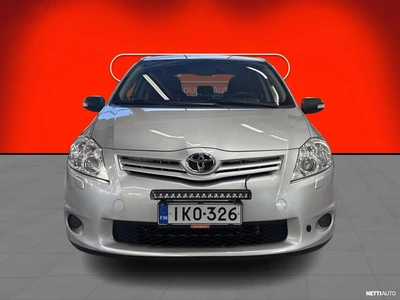 Toyota Auris 2012, kuva 3/26
