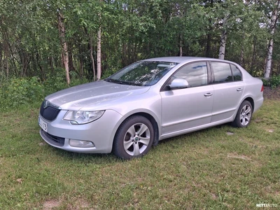 Skoda Superb 2012, photo 7/7