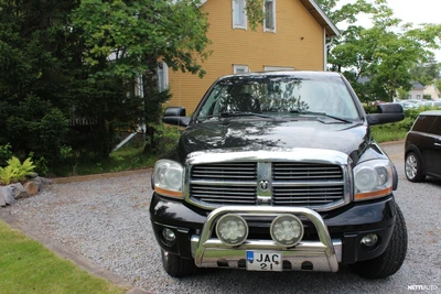 Dodge Ram 2500 Laramie 2006, kuva 2/15