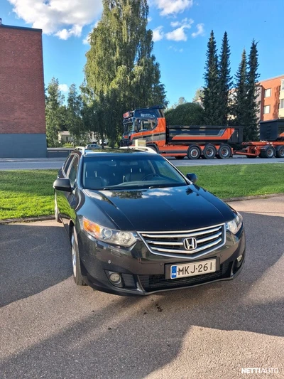 Honda Accord 2011, kuva 1/5