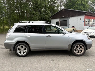 Mitsubishi Outlander 2.0 4WD 2003, kuva 5/11