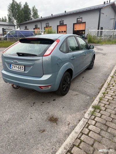 Ford Focus 1,6 100hv Trend M5 5-ovinen 2008, kuva 4/9