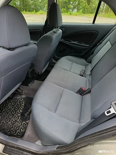 Nissan Almera 2005, kuva 7/8