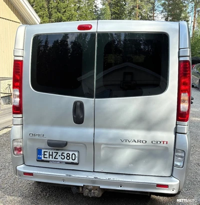 Opel Vivaro 2009, photo 4/7