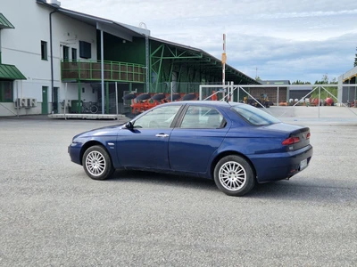 Alfa Romeo 156 2004, kuva 3/9