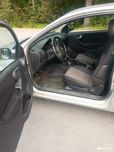 Opel Corsa 2004, kuva 7/10