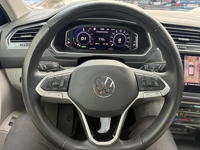 Volkswagen Tiguan 2021, photo 5/6