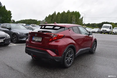 Toyota C-HR 1,8 Hybrid Premium 2018, kuva 2/7