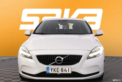 Volvo V40 T2 Business Dynamic Edition 2019, photo 2/38