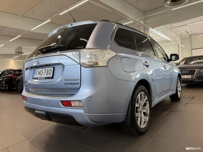 Mitsubishi Outlander PHEV 2014, kuva 5/20
