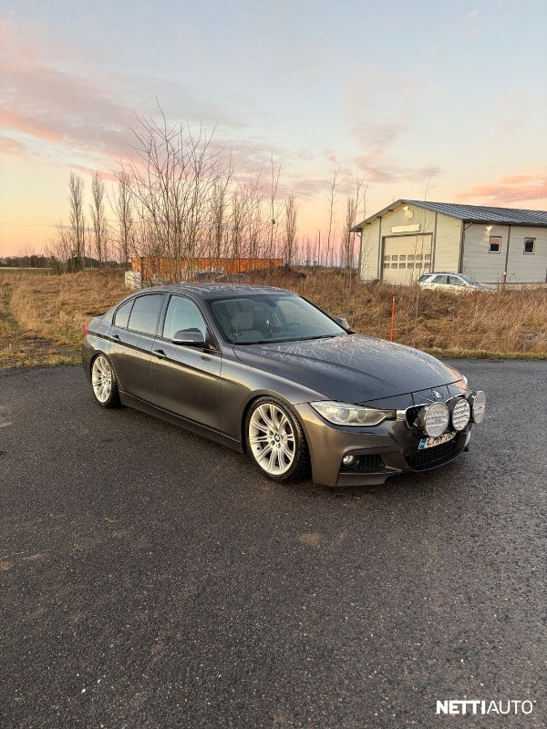 BMW 320