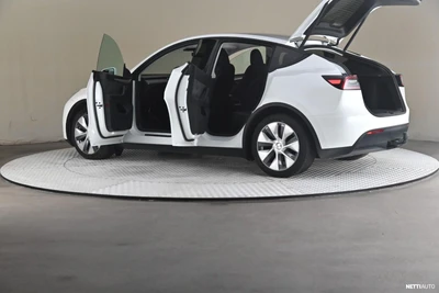 Tesla Model Y Long Range AWD 2023, kuva 7/33