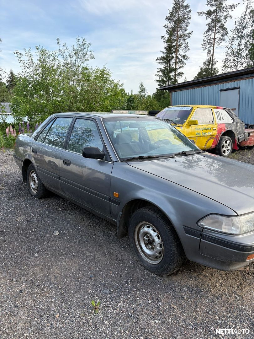 Toyota Carina II