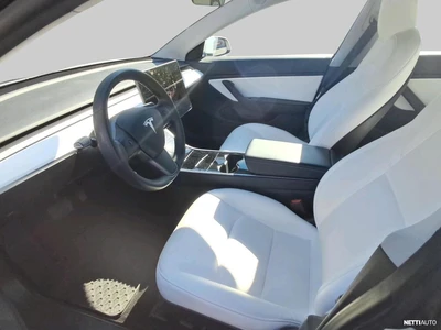 Tesla Model 3 Long Range 2020, photo 4/7