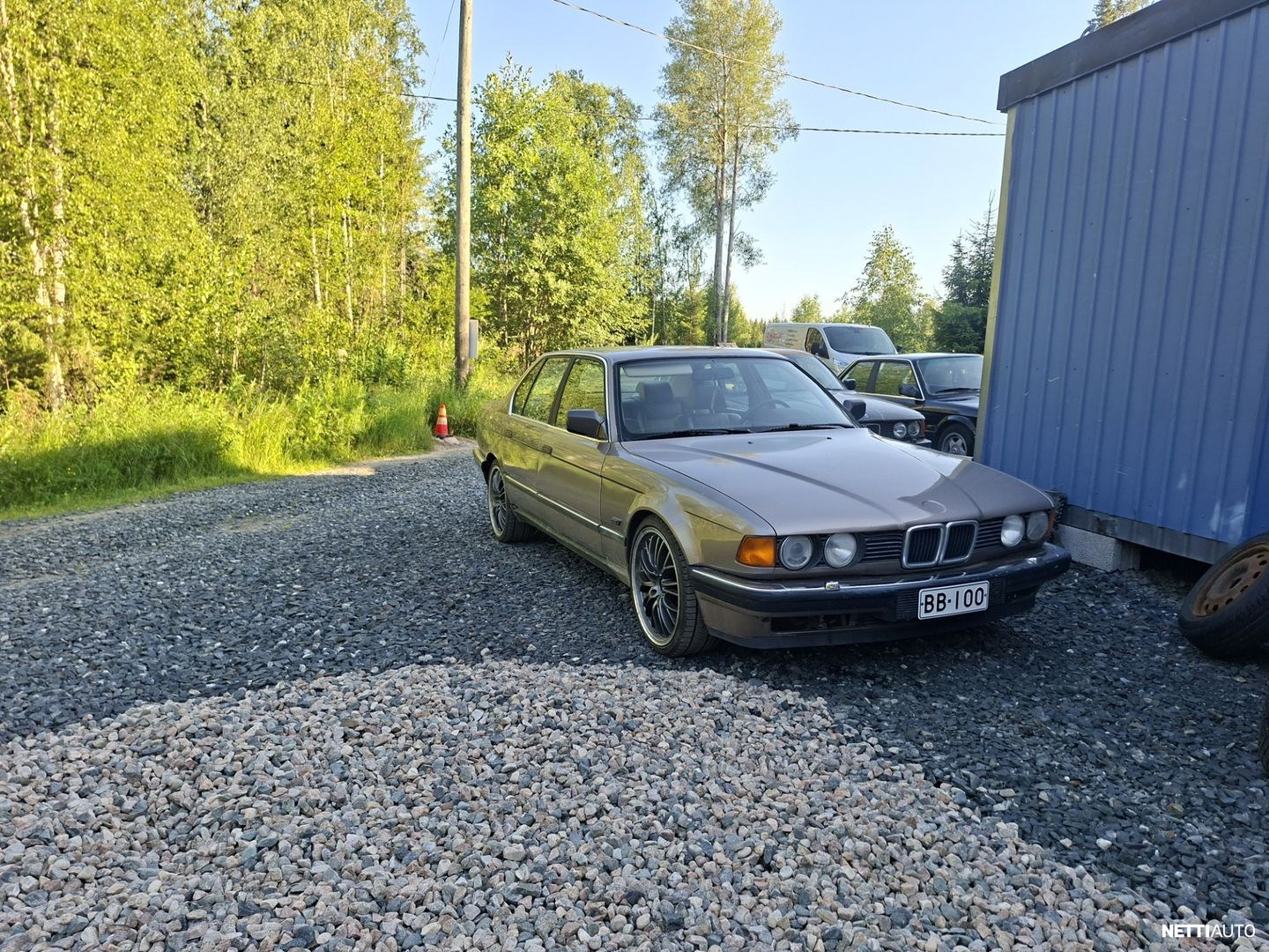 BMW 730