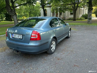 Skoda Octavia 1,9 TDI Elegance 2008, kuva 2/7