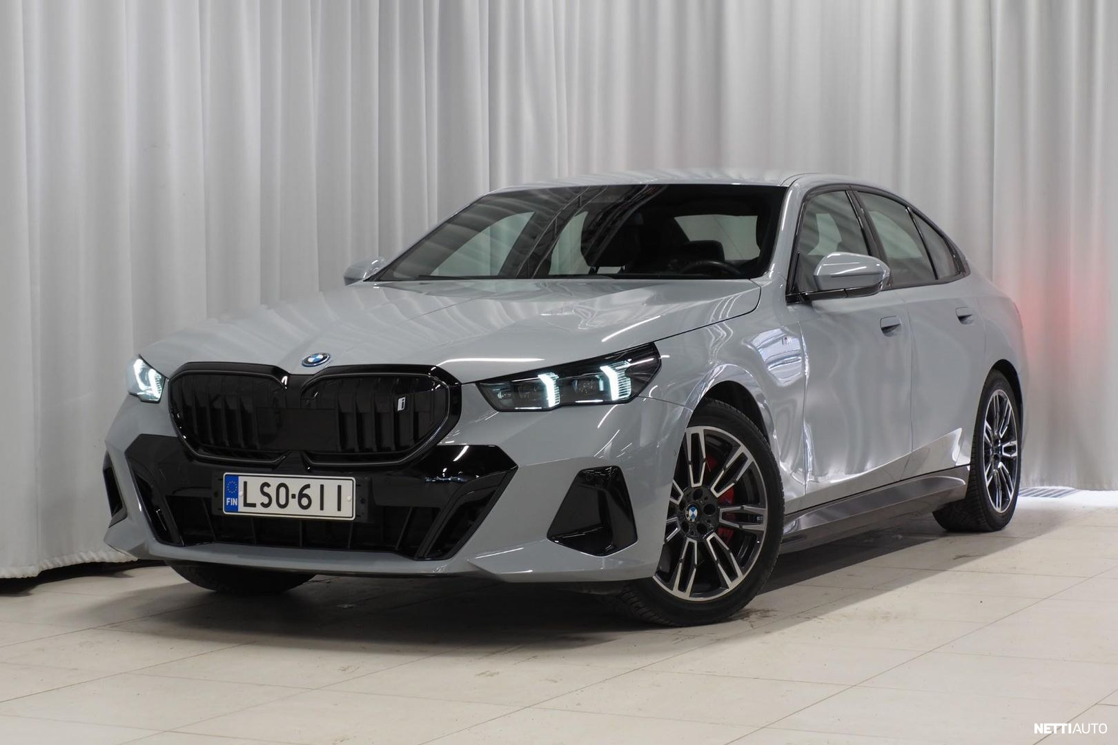 BMW i5