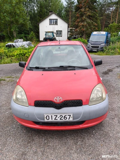 Toyota Yaris 1999, kuva 3/13