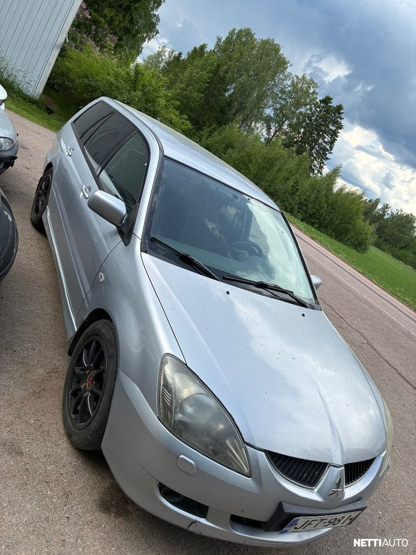 Mitsubishi Lancer