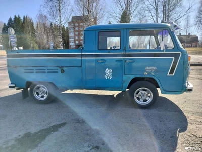 Volkswagen Kleinbus Doppelkabine 1975, photo 4/14