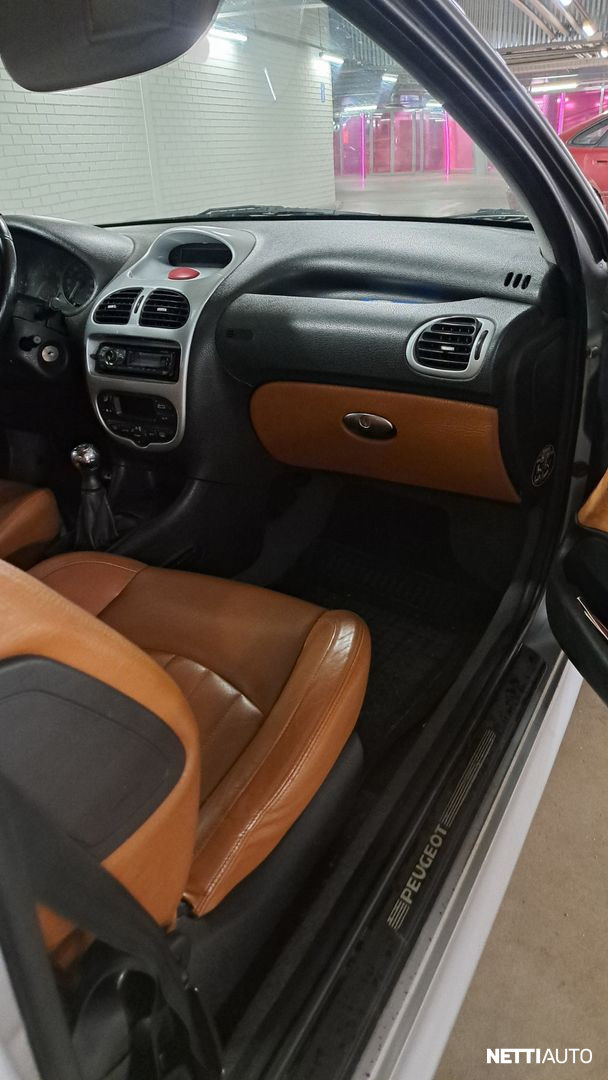 Peugeot 206 1999, photo 6/10