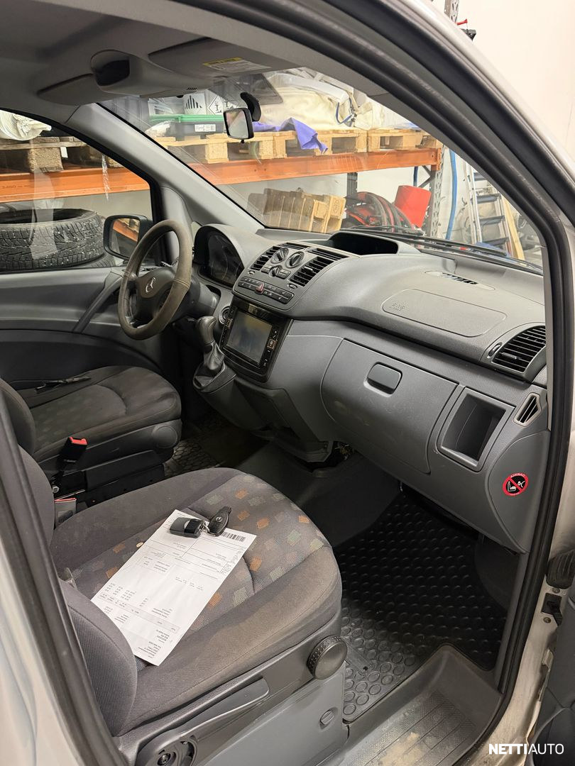 Mercedes-Benz 115 2010, kuva 3/5