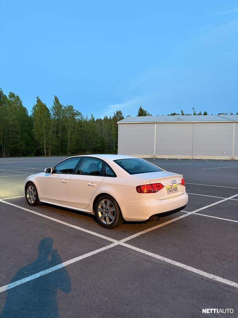 Audi A4 2010, photo 7/7