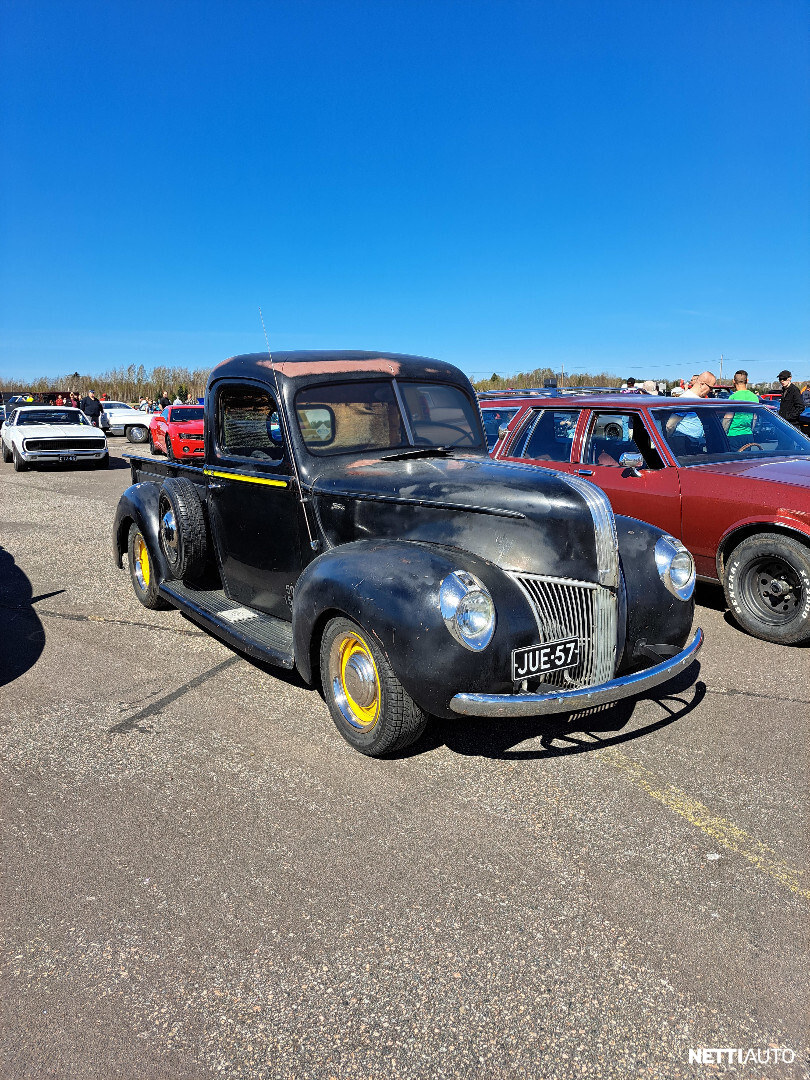 Ford Muu