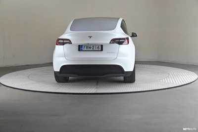 Tesla Model Y Long Range AWD 2023, kuva 5/29