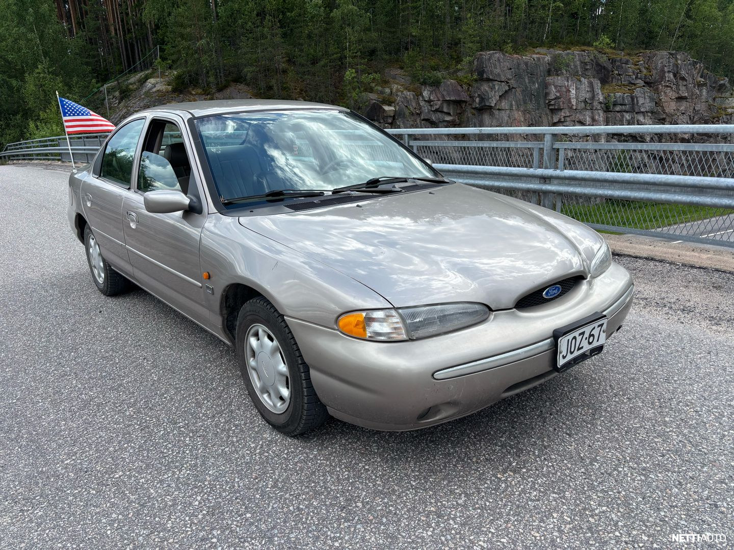 Ford Contour