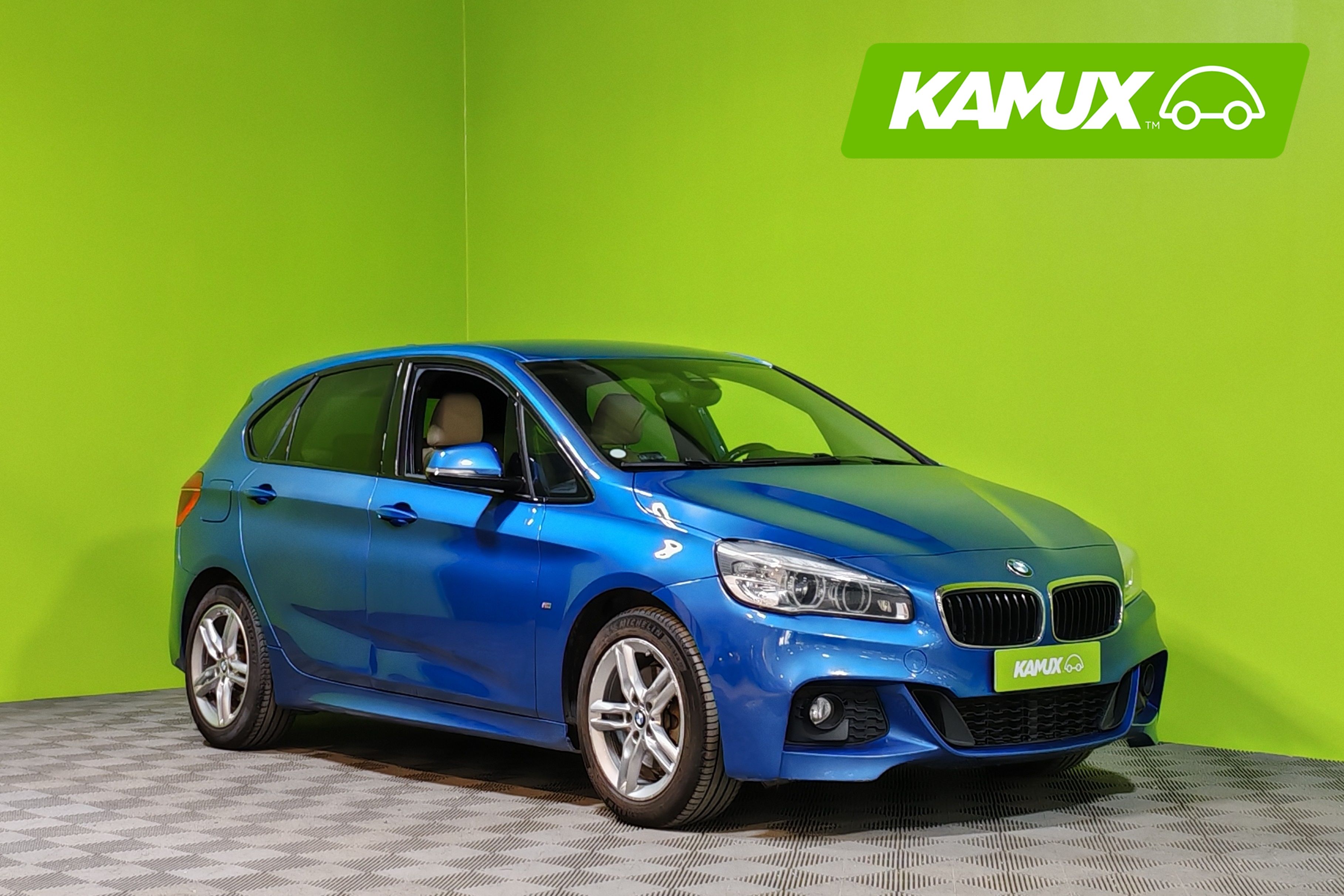 BMW 220