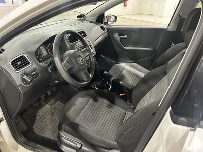 Volkswagen Polo 2010, photo 4/14