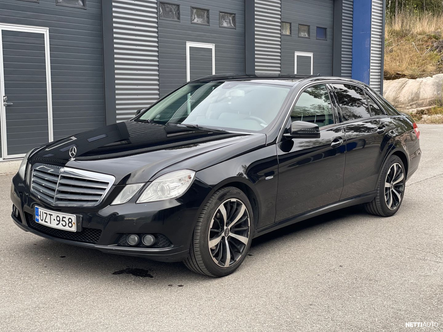 Mercedes-Benz E