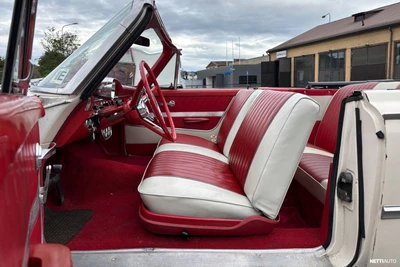 Ford Galaxie Sunliner 1961, kuva 7/9