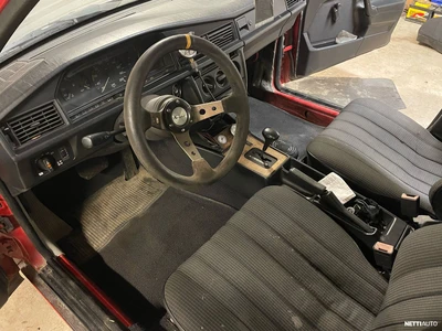 Mercedes-Benz 190 1986, kuva 7/9