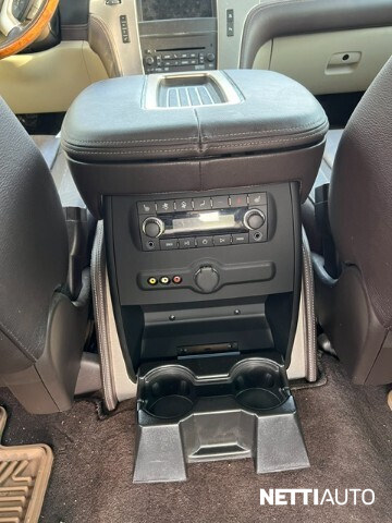 Cadillac Escalade Escalade 2011, kuva 7/15