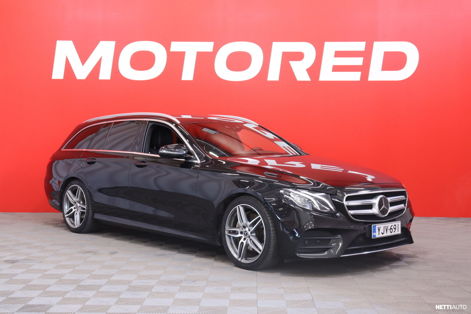 Mercedes-Benz E