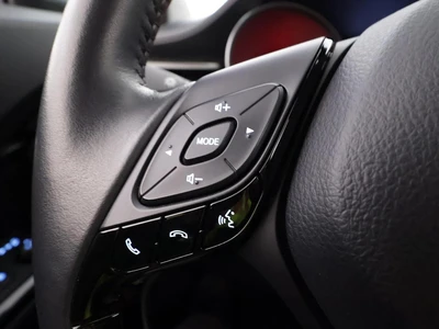 Toyota C-HR 2.0 Hybrid Comfort 2024, photo 7/10