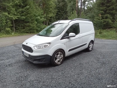Ford Transit Courier 2015, photo 2/6