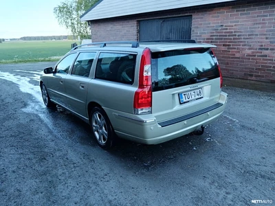 Volvo V70 2007, photo 4/8
