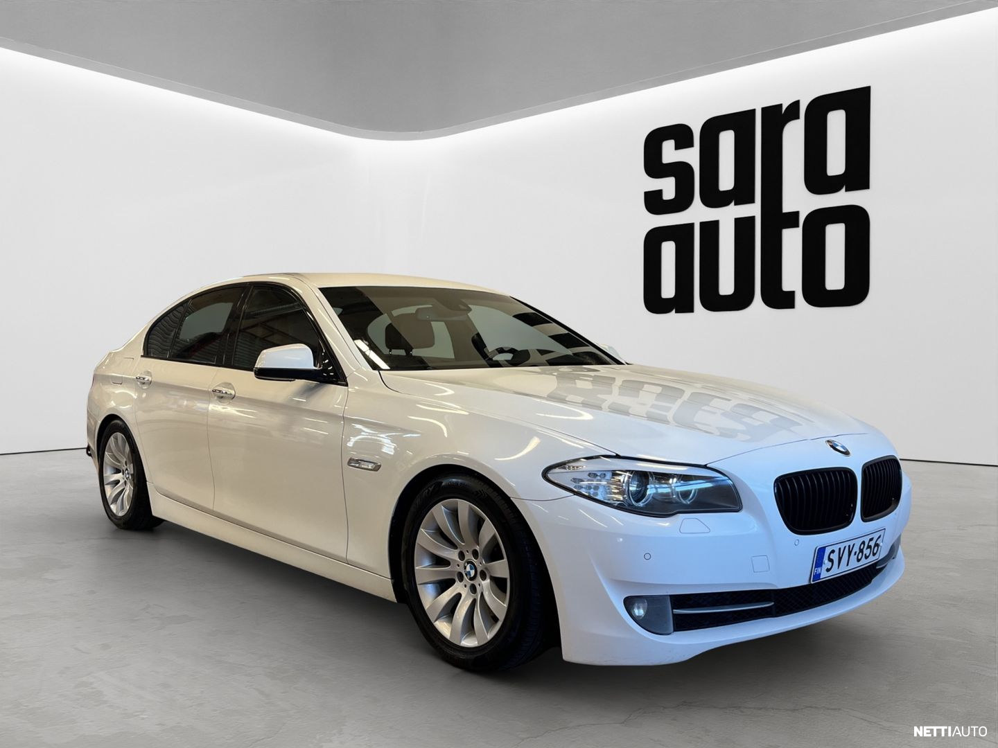 BMW 525