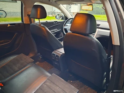 Volkswagen Passat 2010, photo 4/5