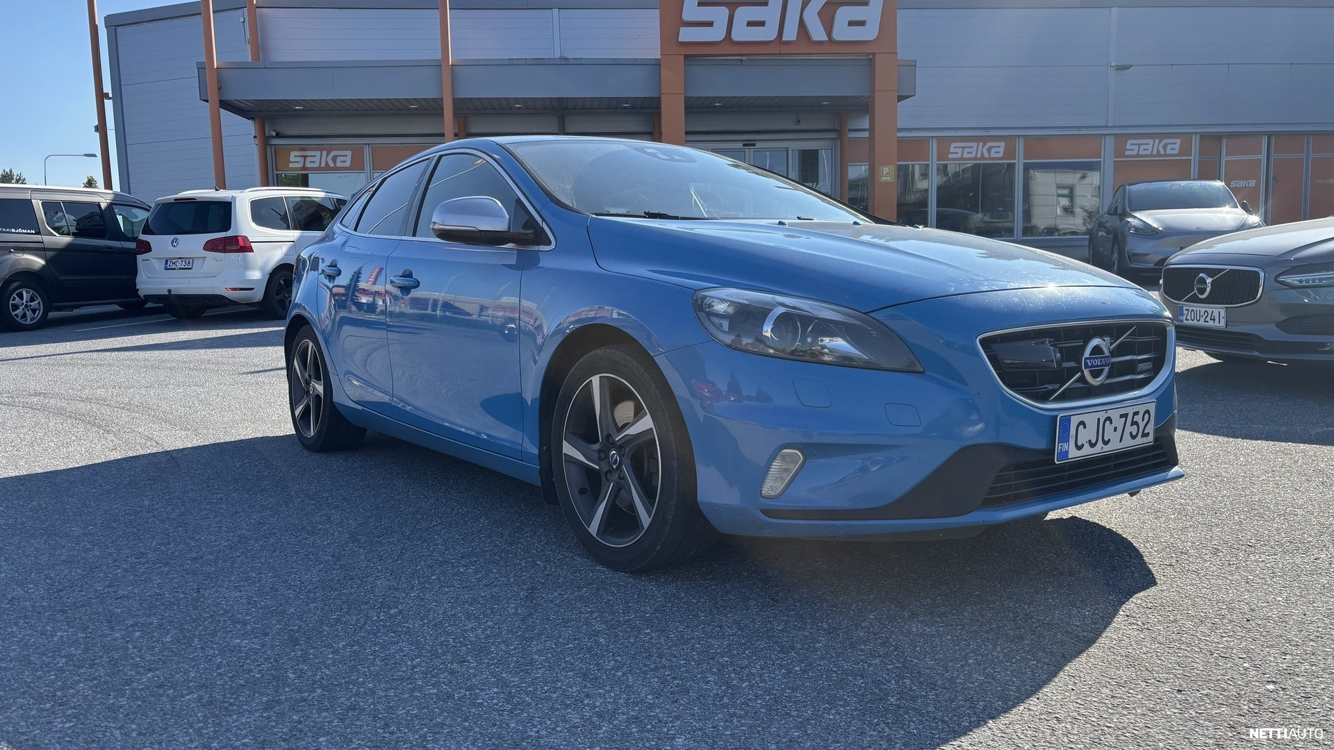 Volvo V40