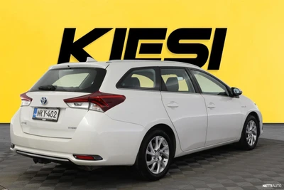 Toyota Auris 1,8 Hybrid Active Edition 2017, kuva 3/34
