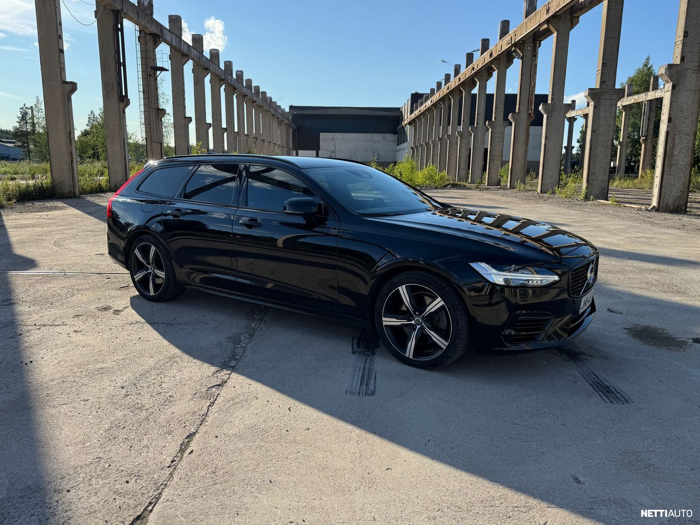 Volvo V90