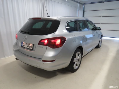 Opel Astra 2012, kuva 5/28