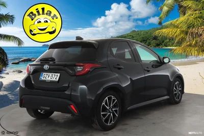 Toyota Yaris 1,5 Hybrid Style 2021, photo 6/32