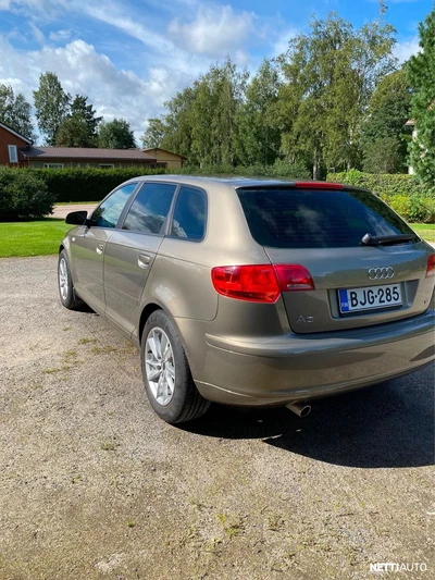 Audi A3 Sportback Attraction 1,6 75 kW 2005, photo 2/19