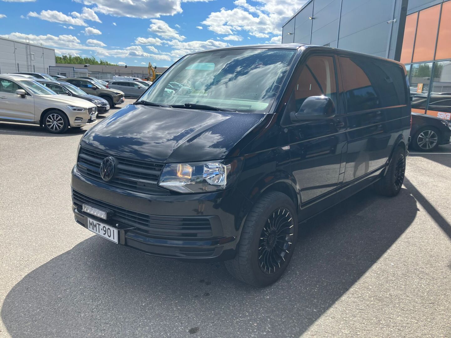 Volkswagen Transporter umpipakettiauto Pitkä 2,0 TDI 75 kW